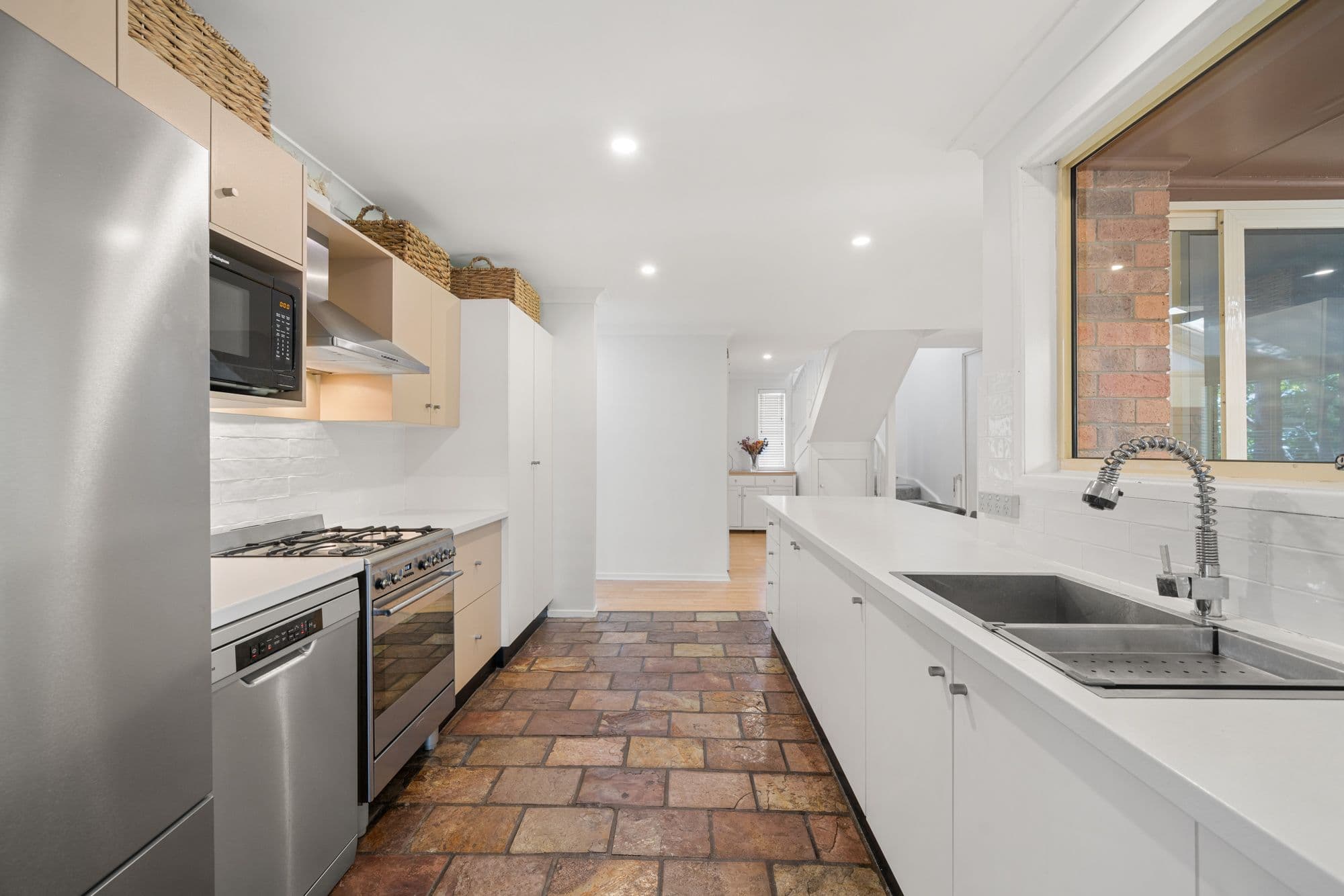 17 Shannon Parade, Berkeley Vale NSW 2261, Berkeley Vale - Thumbnail 4