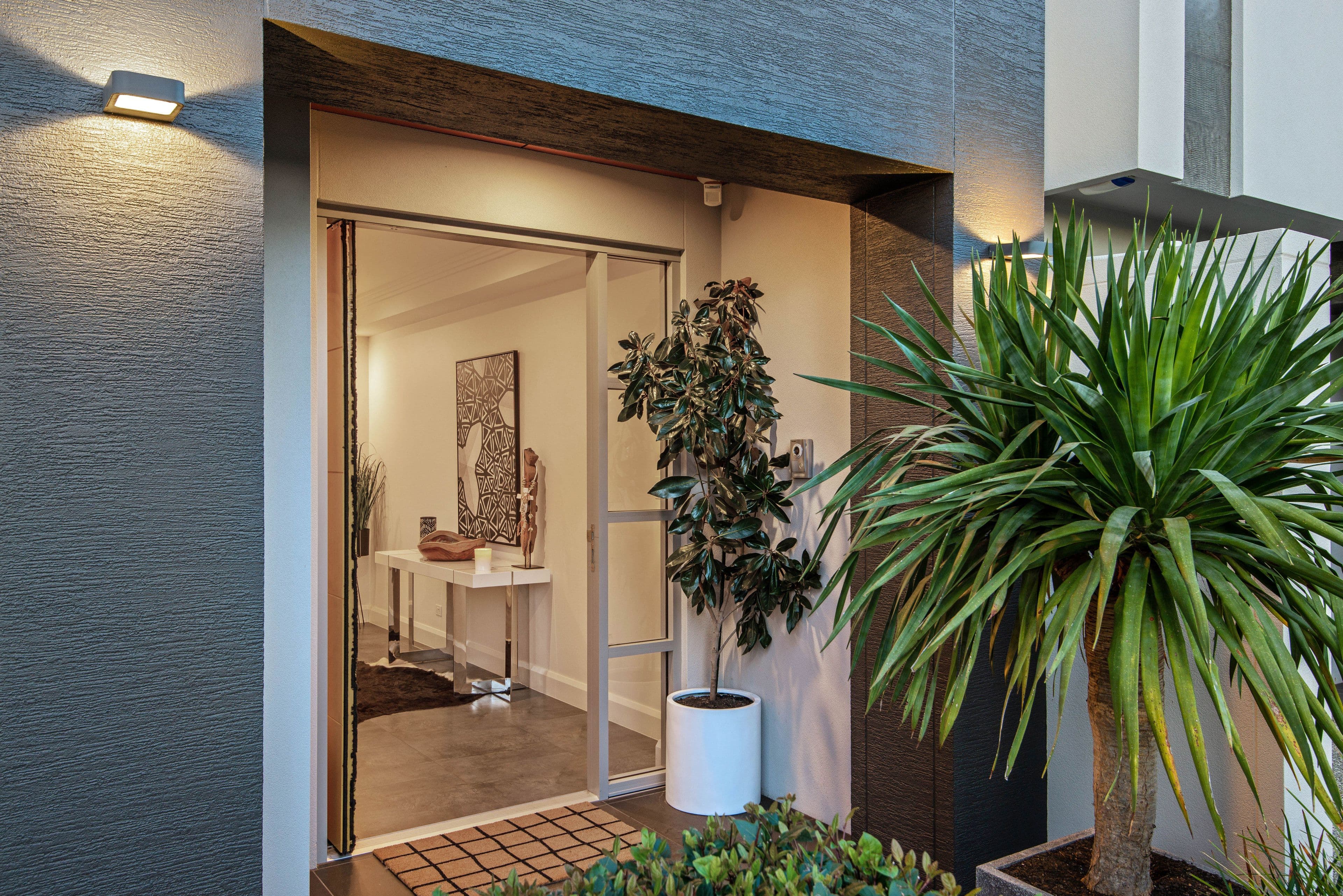 6 Yorktown Crescent, Henley Beach South SA 5022, Henley Beach South - Thumbnail 2