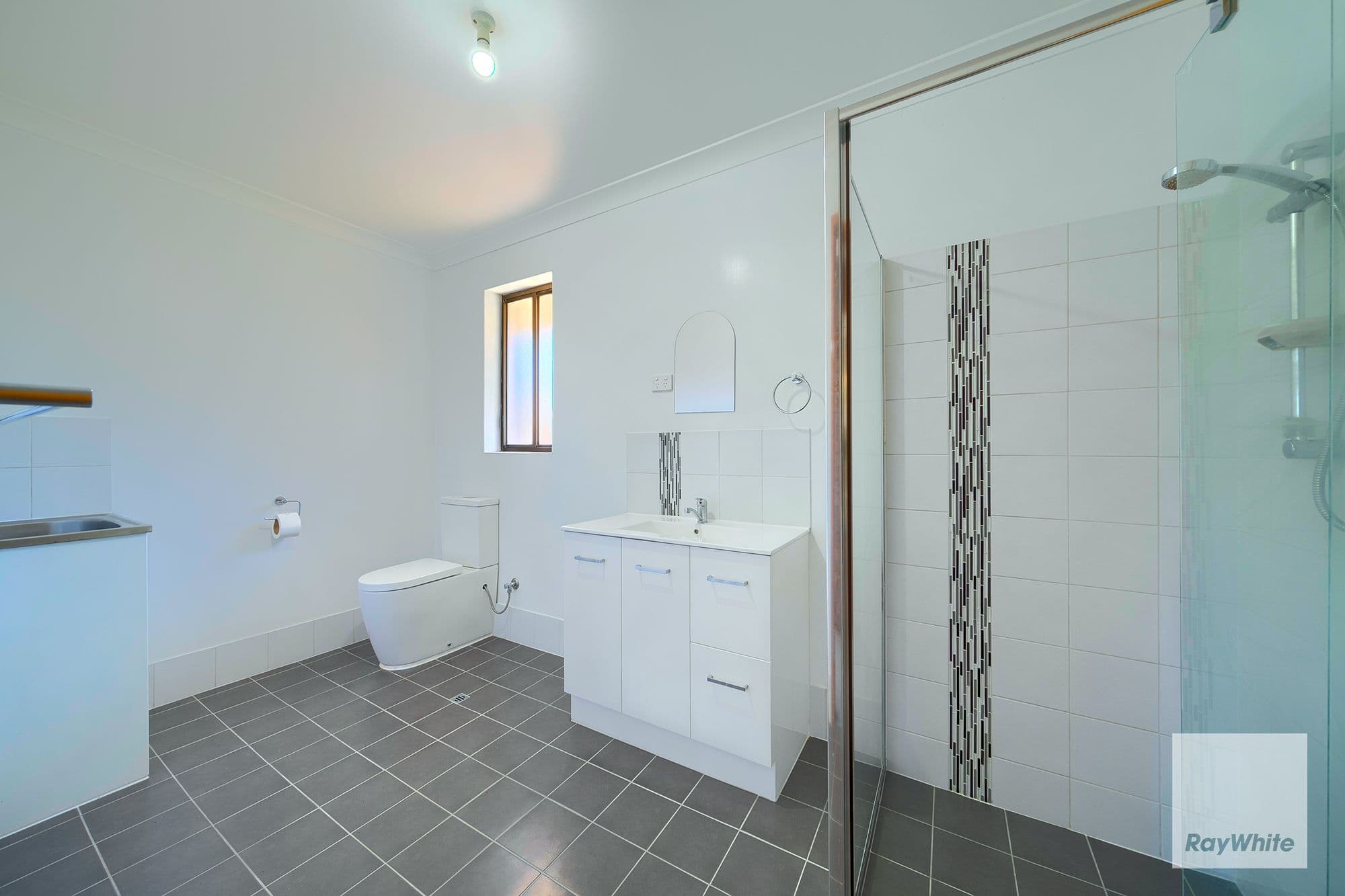 103 Le Grande Avenue, Orana WA 6330, Orana - Thumbnail 5
