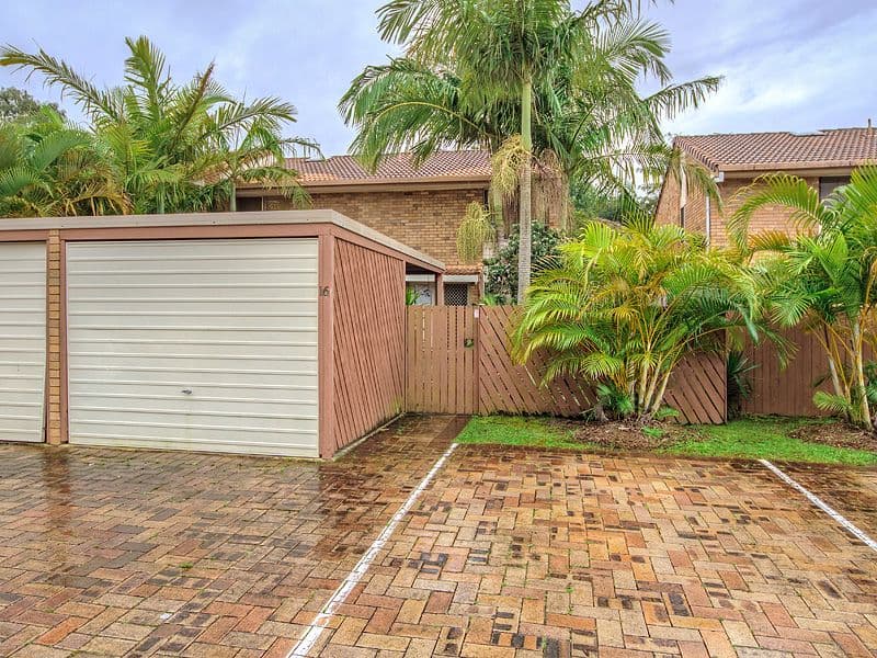 81 Olsen Avenue, LABRADOR QLD 4215, Labrador - Thumbnail 2
