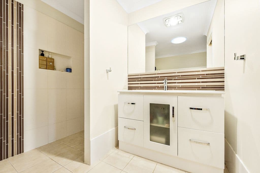 23 St Andrews Way, Banora Point - Thumbnail 7