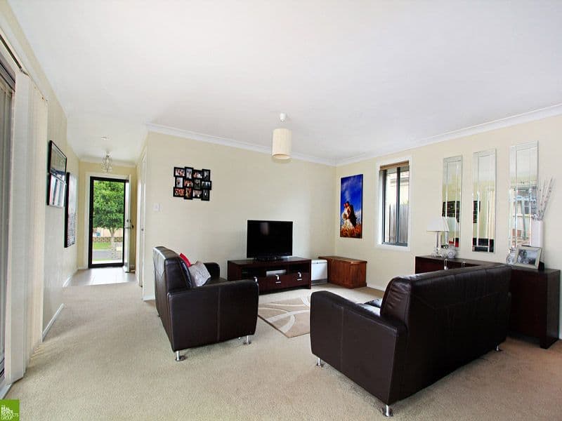 6 Silkwood Road, WOONONA NSW 2517, Woonona - Thumbnail 2