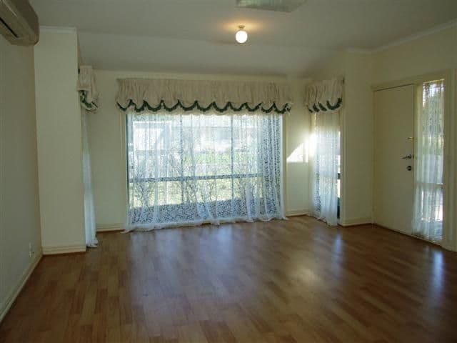 27 Sedgman Road, WIMBLEDON HEIGHTS VIC 3922, Wimbledon Heights - Thumbnail 2