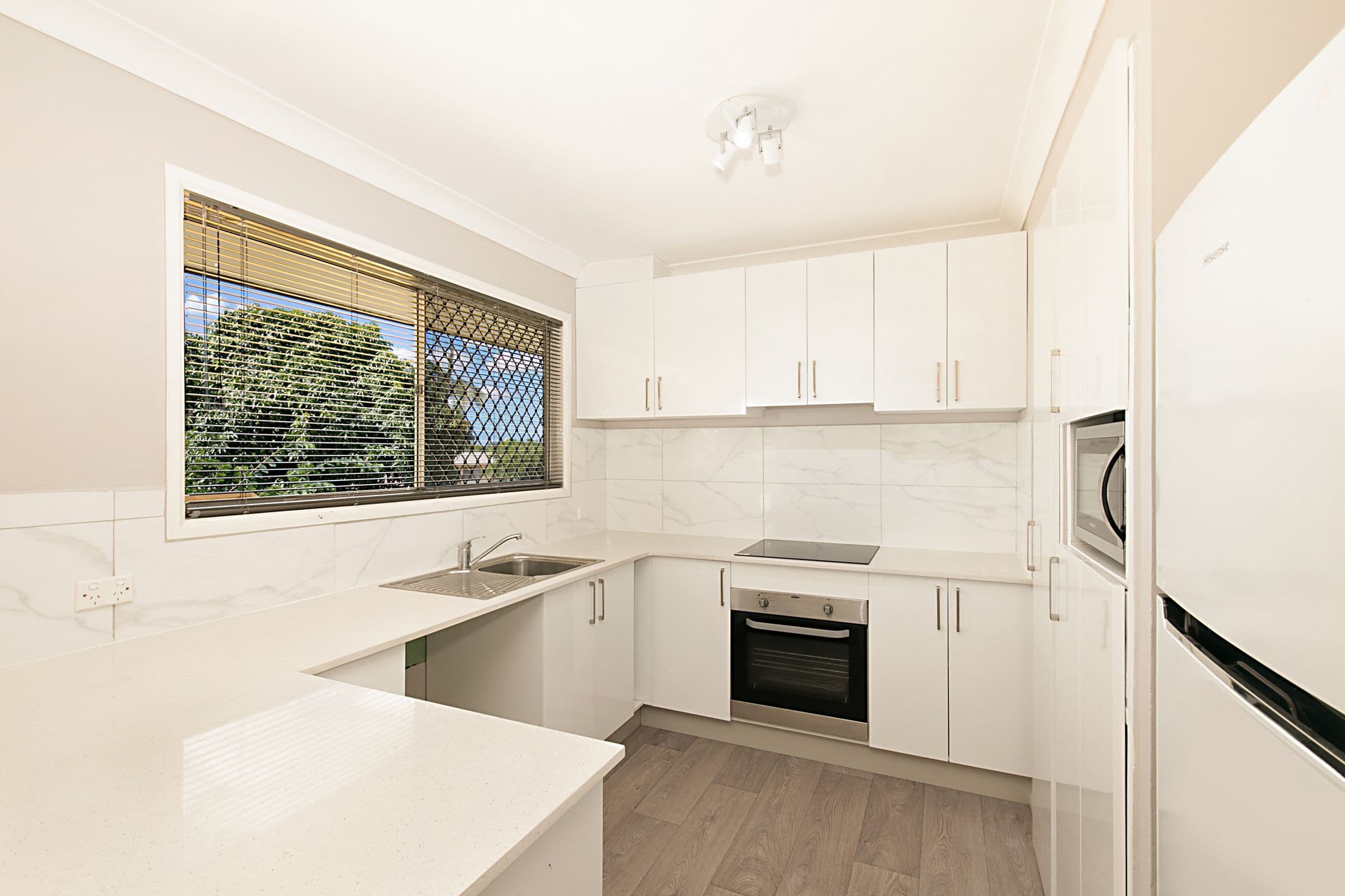 64 Barbaralla Drive, Springwood QLD 4127, Springwood - Thumbnail 2