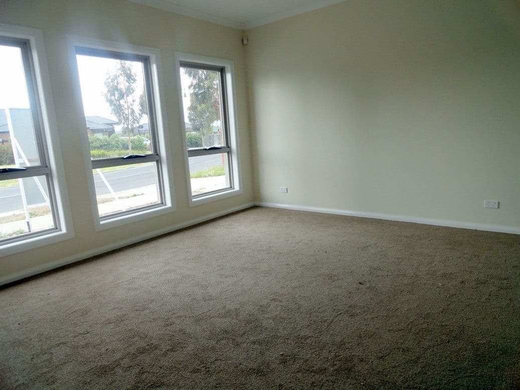 30 Softwood Drive, MERNDA VIC 3754, Mernda - Thumbnail 2