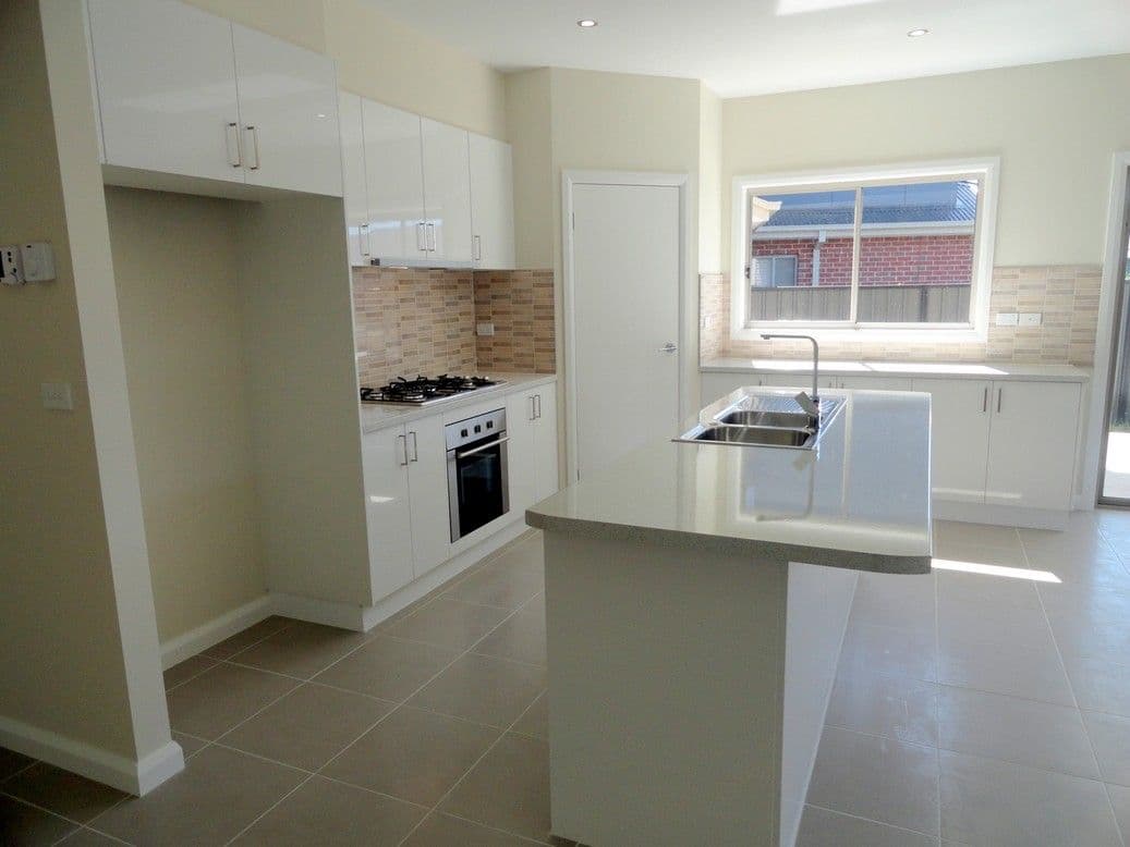 30 Softwood Drive, MERNDA VIC 3754, Mernda - Thumbnail 4