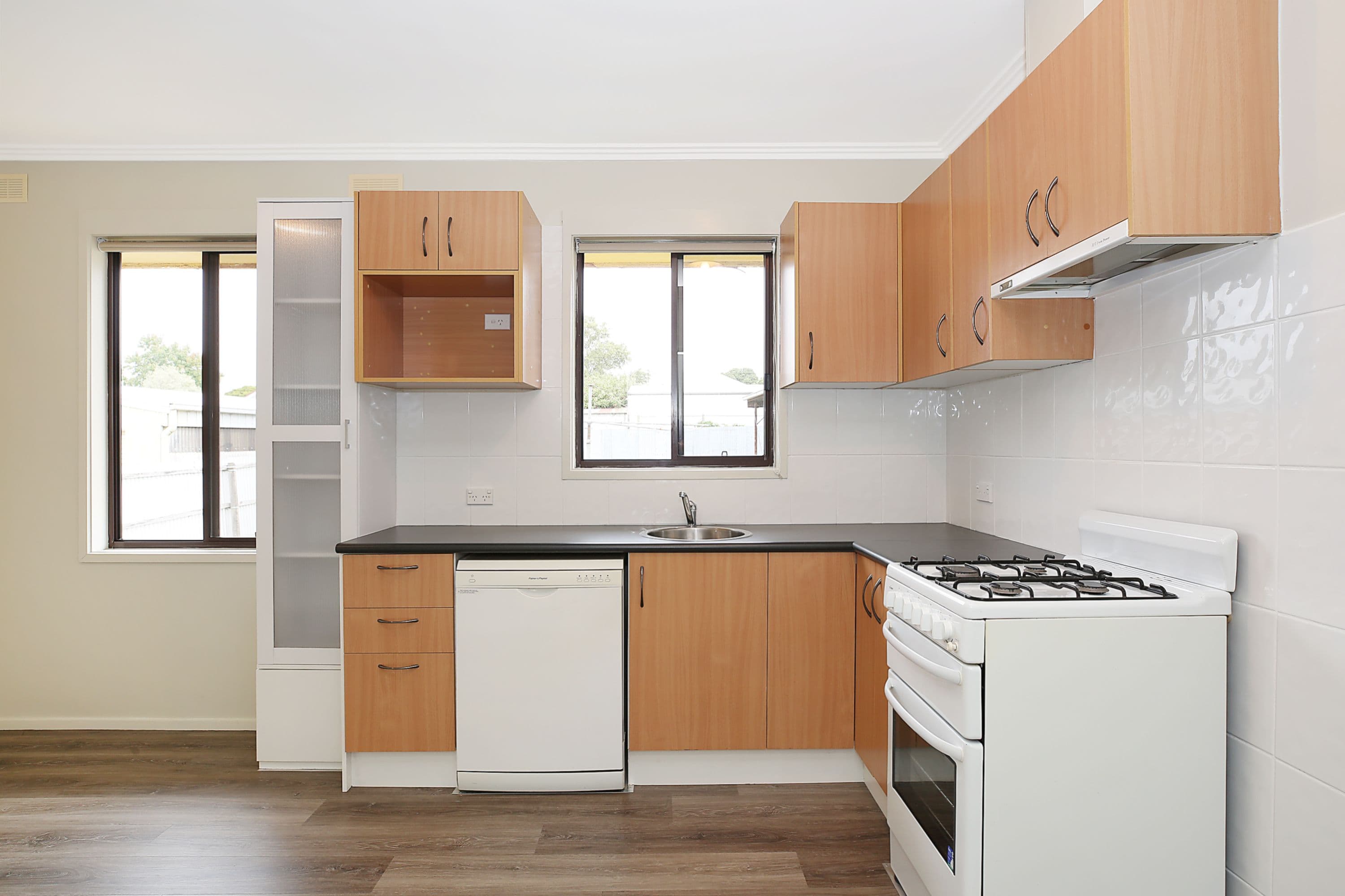 23 Dawson Street, Camperdown VIC 3260, Camperdown - Thumbnail 3