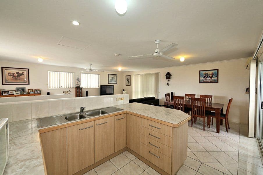15 Wilfred Street, Bargara QLD 4670, Bargara - Thumbnail 4