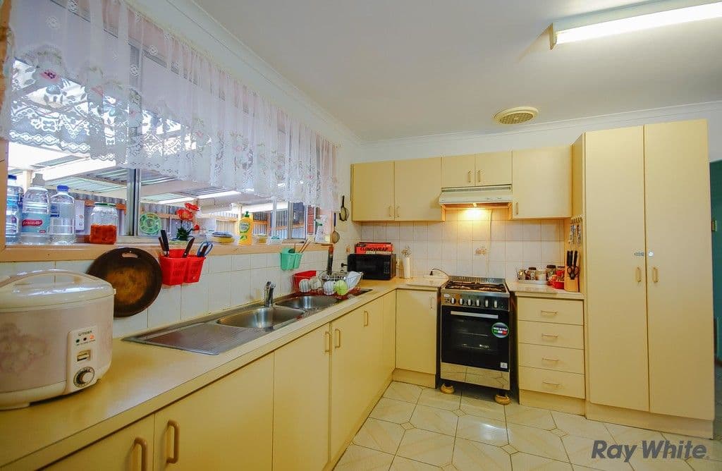 30 Lillypilly Crescent, Kings Park VIC 3021, Kings Park - Thumbnail 5