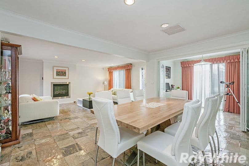 9 Eaglet Court, Mill Park VIC 3082, Mill Park - Thumbnail 3