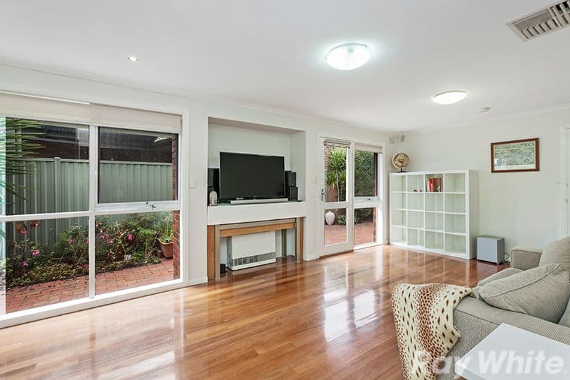 9 Eaglet Court, Mill Park VIC 3082, Mill Park - Thumbnail 7