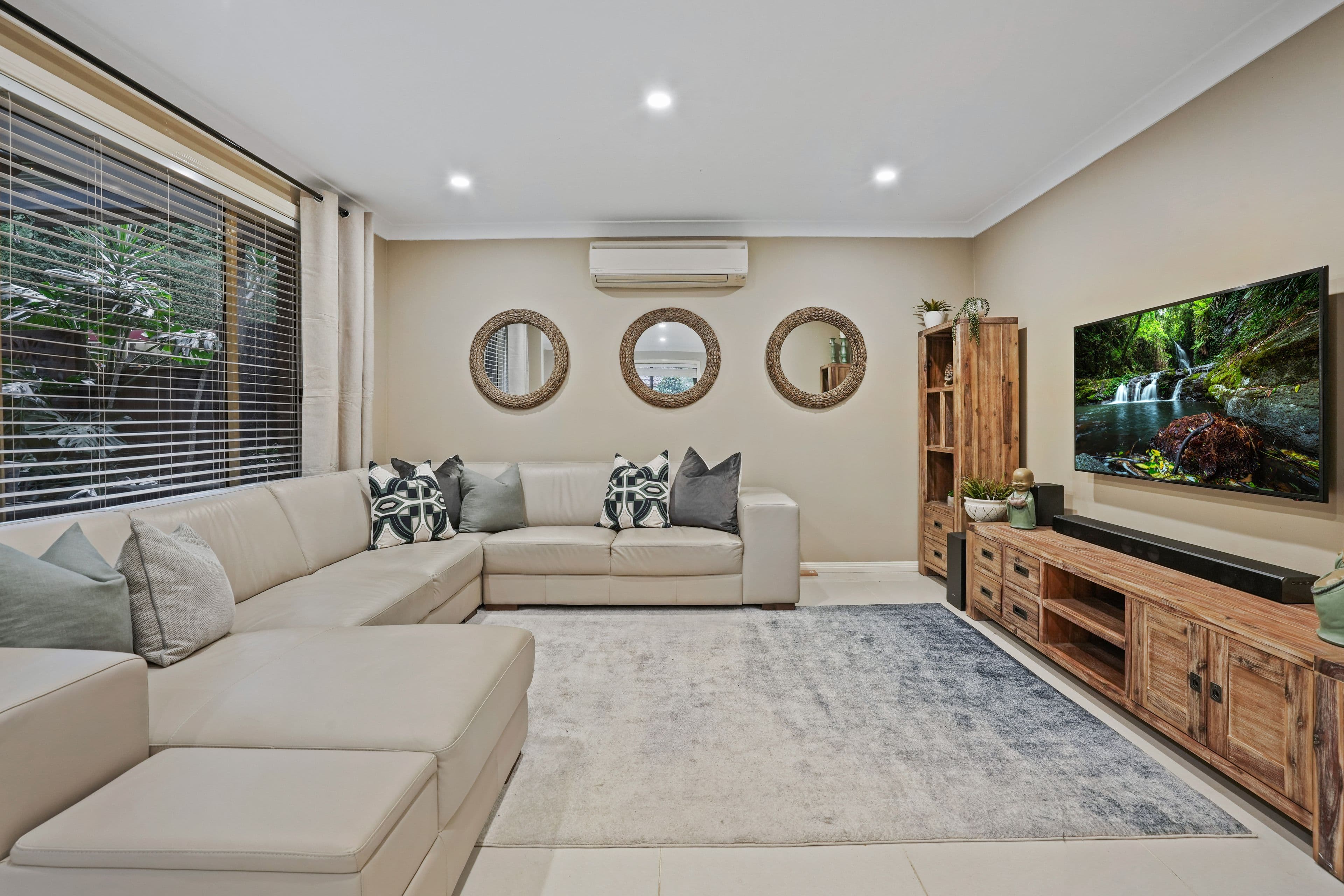 17 Fernbrook Place, Castle Hill NSW 2154, Castle Hill - Thumbnail 2