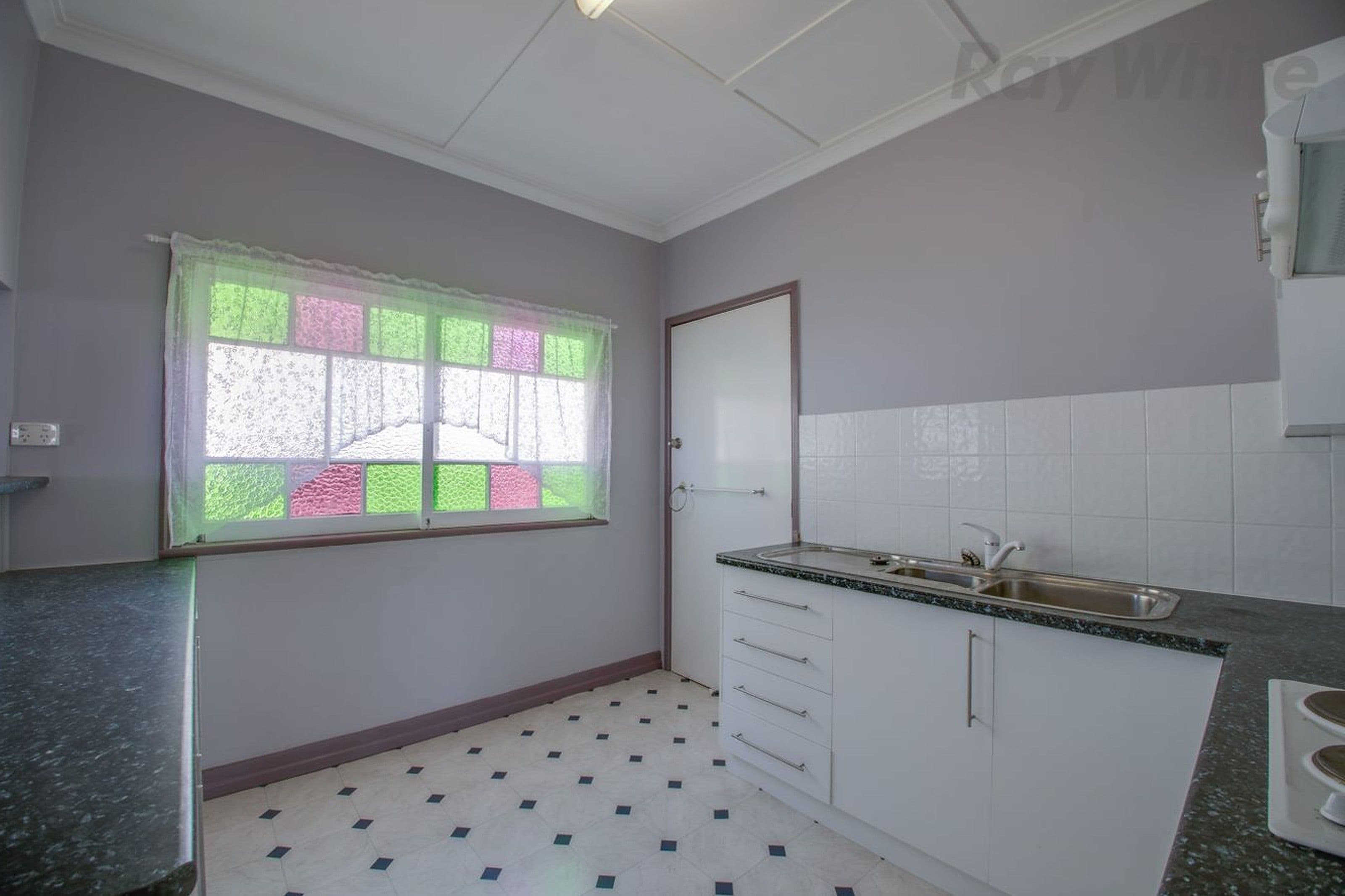68 Blackstone Road, Newtown QLD 4305, Newtown - Thumbnail 6