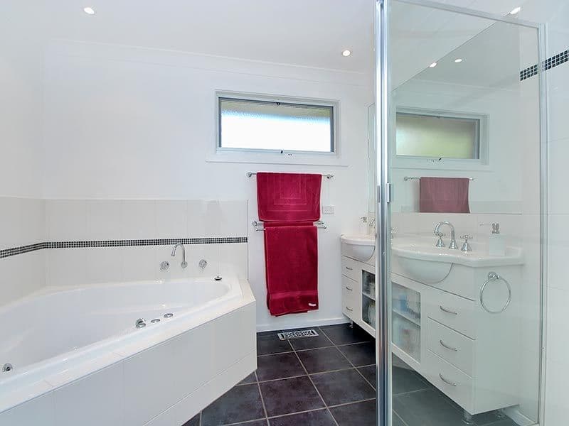 30 Freshfield Avenue, WANTIRNA VIC 3152, Wantirna - Thumbnail 6