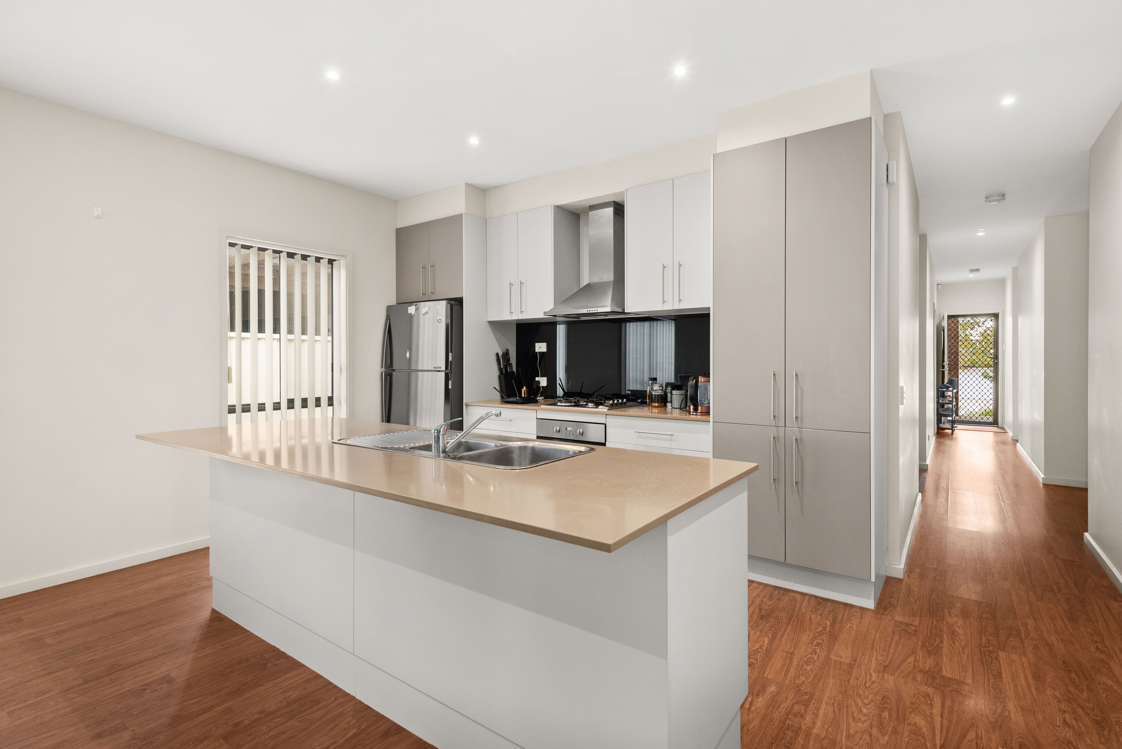 39 Botanic Drive, Pakenham VIC 3810, Pakenham - Thumbnail 3