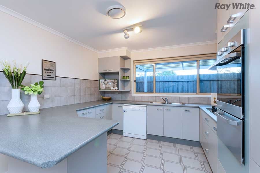19 Burton Close, KEILOR DOWNS VIC 3038, Keilor Downs - Thumbnail 5