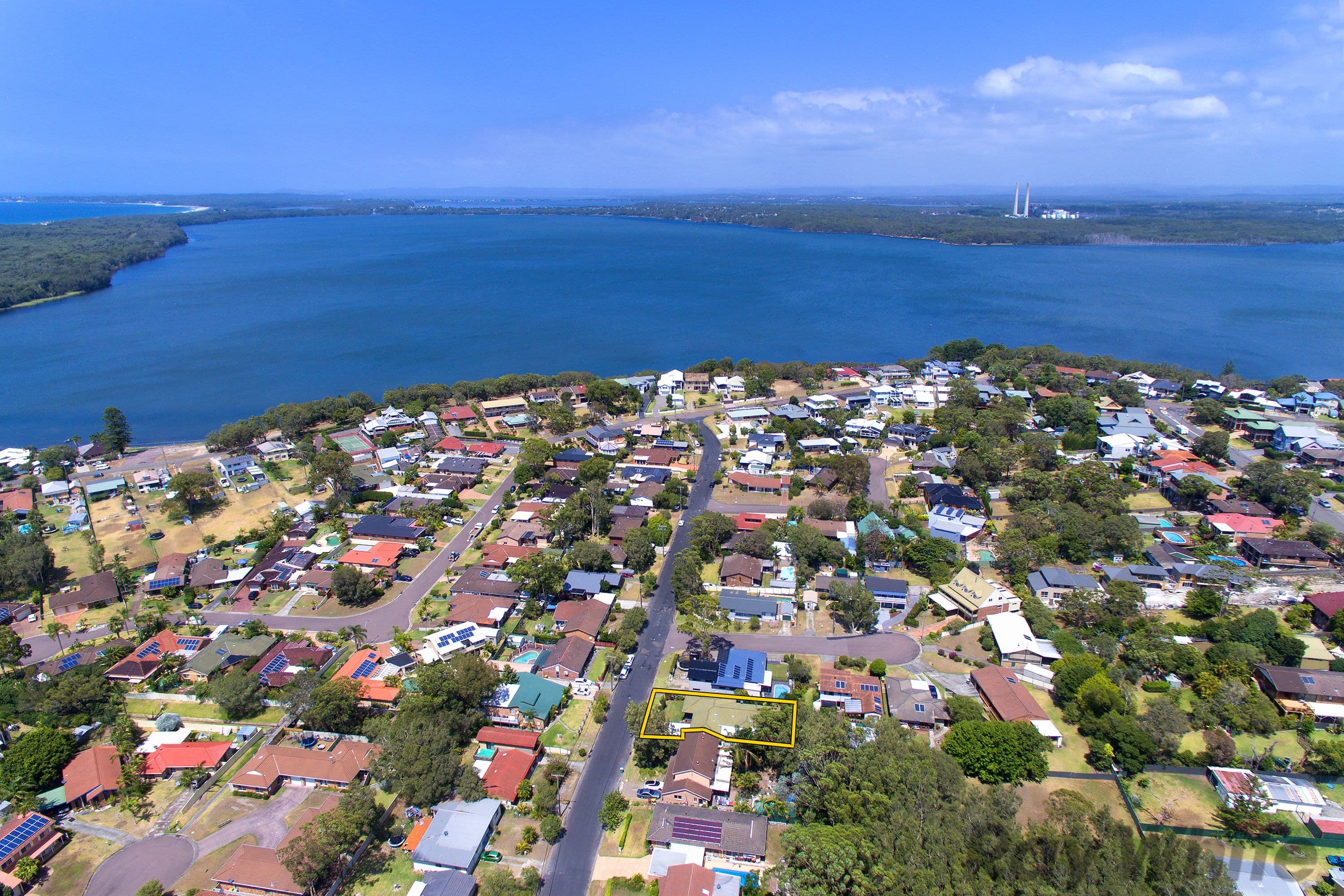 20 Rosemount Avenue, Lake Munmorah - Thumbnail 4