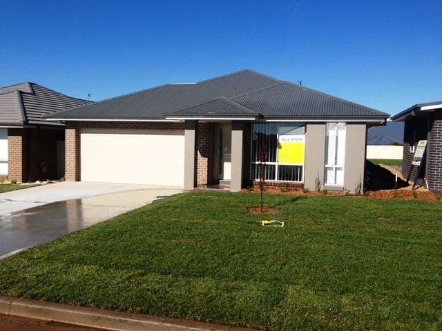 1073 Pearl Court, ORANGE NSW 2800, Orange - Image 1