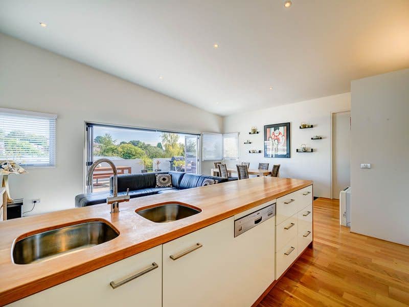 24 Braid Hill Road, Macleod, Macleod - Thumbnail 3