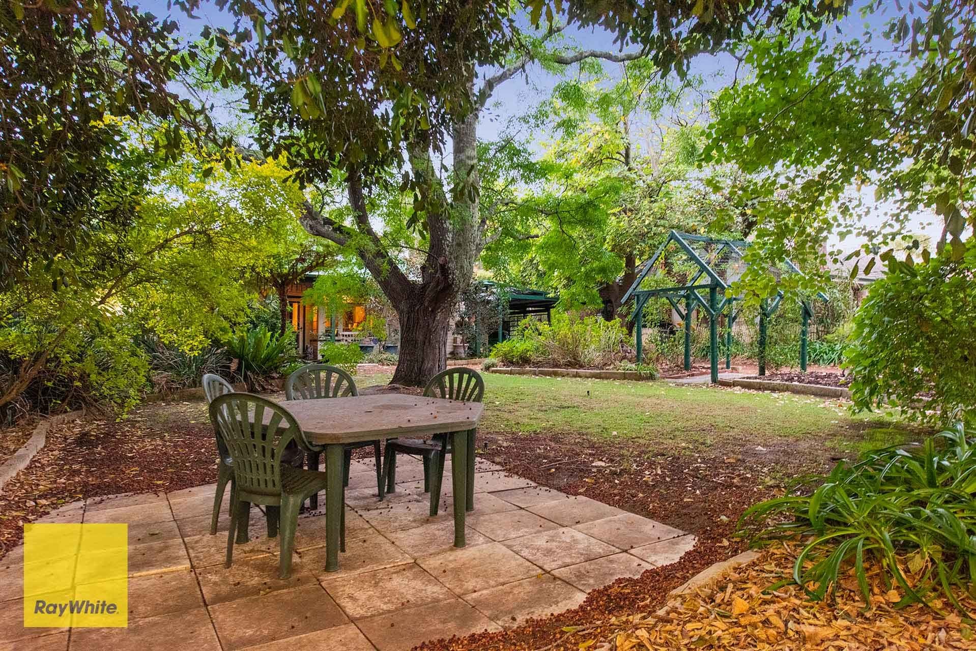 54 Heath Road, Kalamunda WA 6076, Kalamunda - Thumbnail 2
