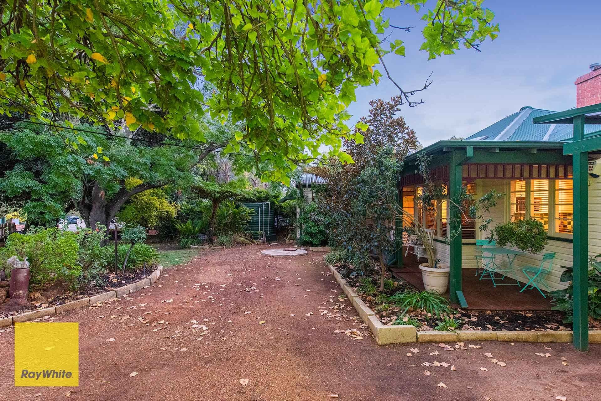 54 Heath Road, Kalamunda WA 6076, Kalamunda - Thumbnail 3