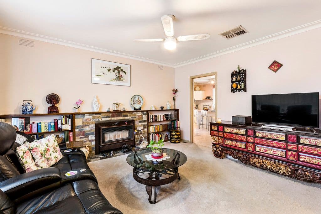 5 Fairland Avenue, Oakleigh East VIC 3166, Oakleigh East - Thumbnail 2