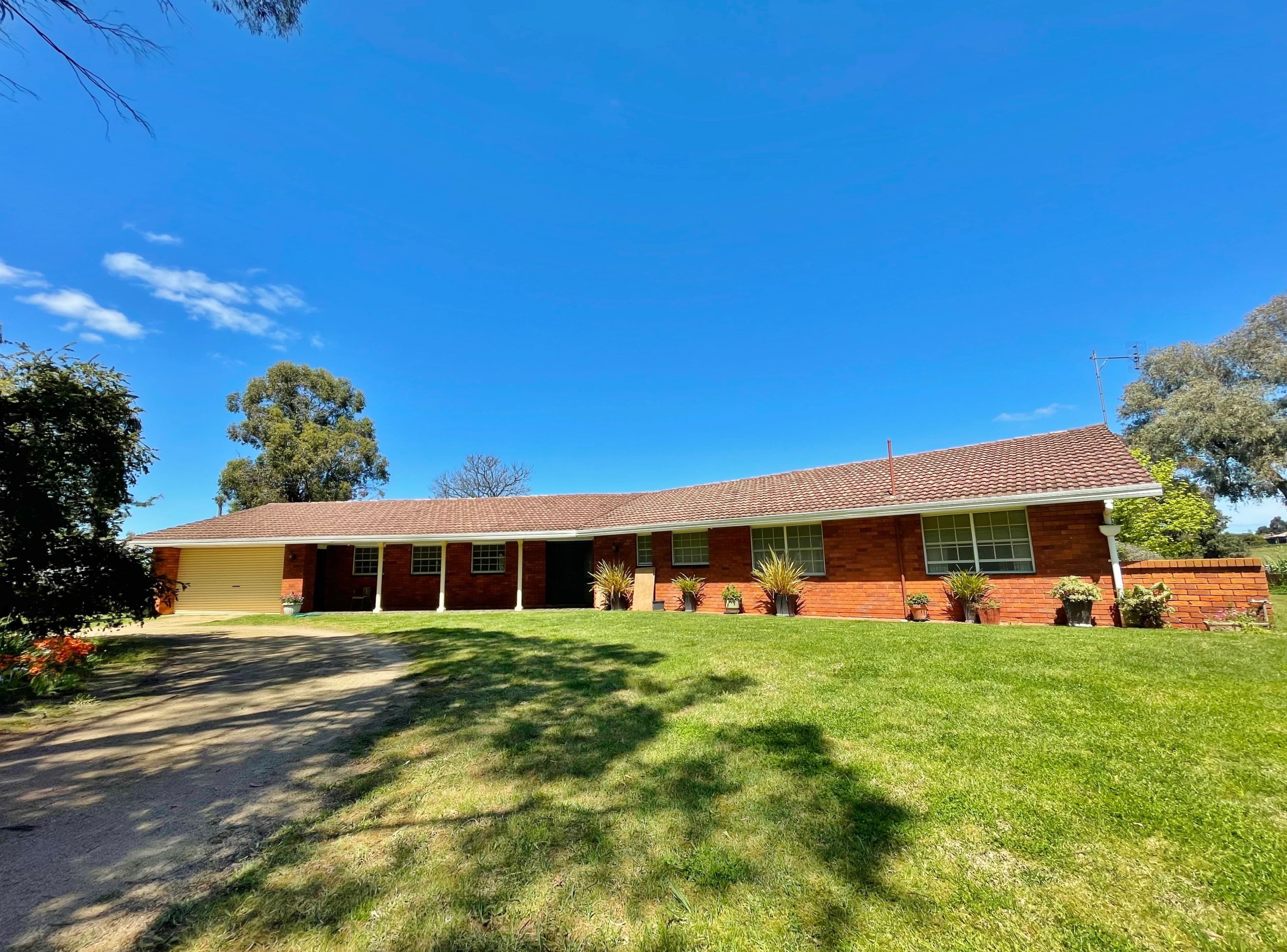 26 Reynolds Lane, Young NSW 2594, Young - Thumbnail 2