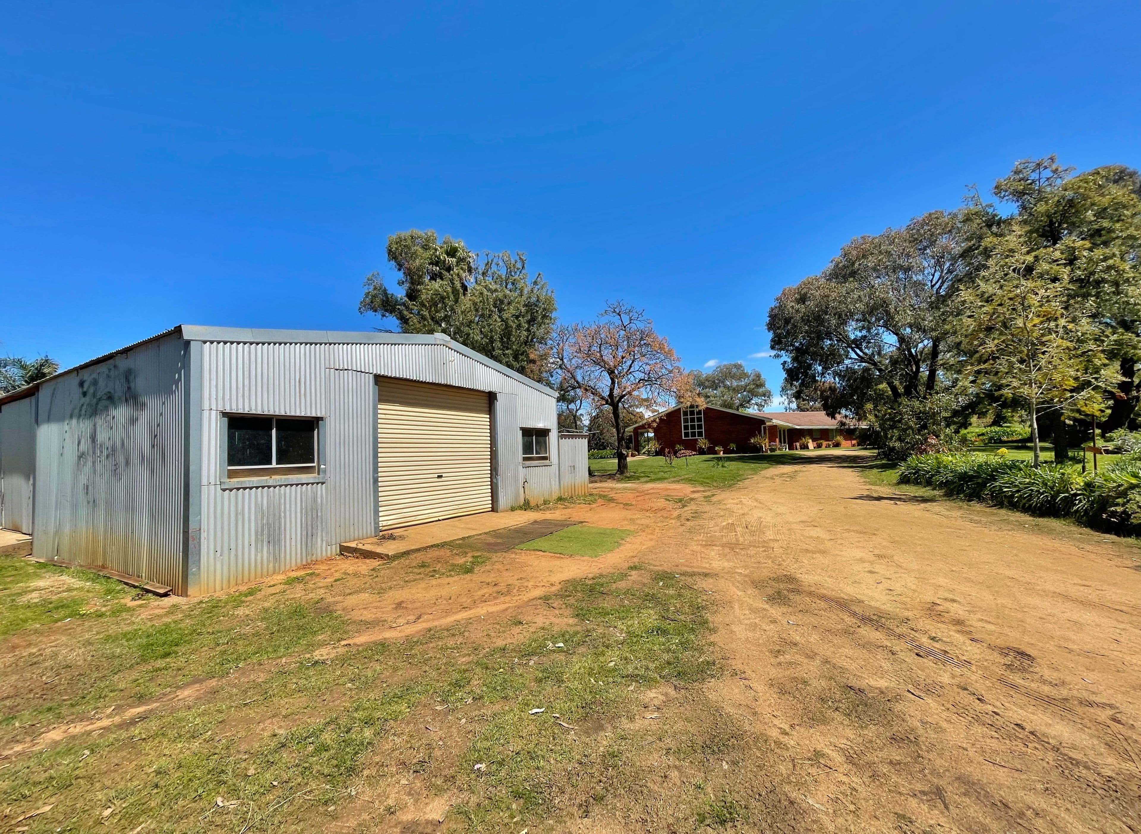26 Reynolds Lane, Young NSW 2594, Young - Thumbnail 4