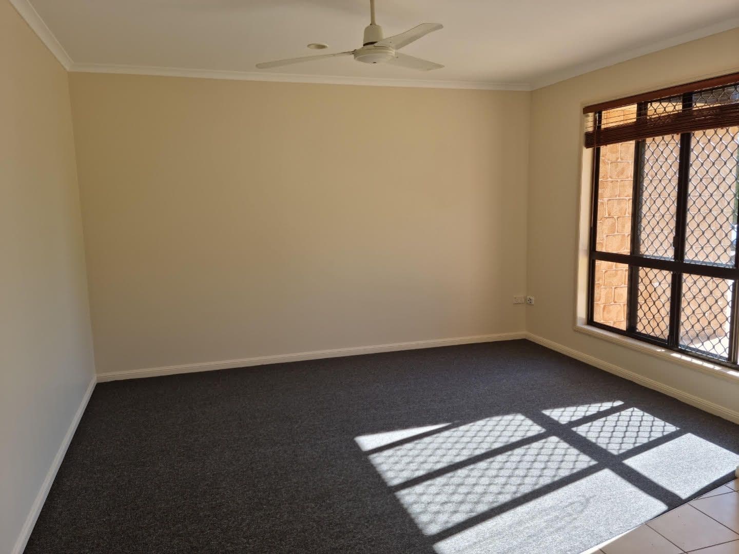 24 Douglas Street, Tannum Sands QLD 4680, Tannum Sands - Thumbnail 3