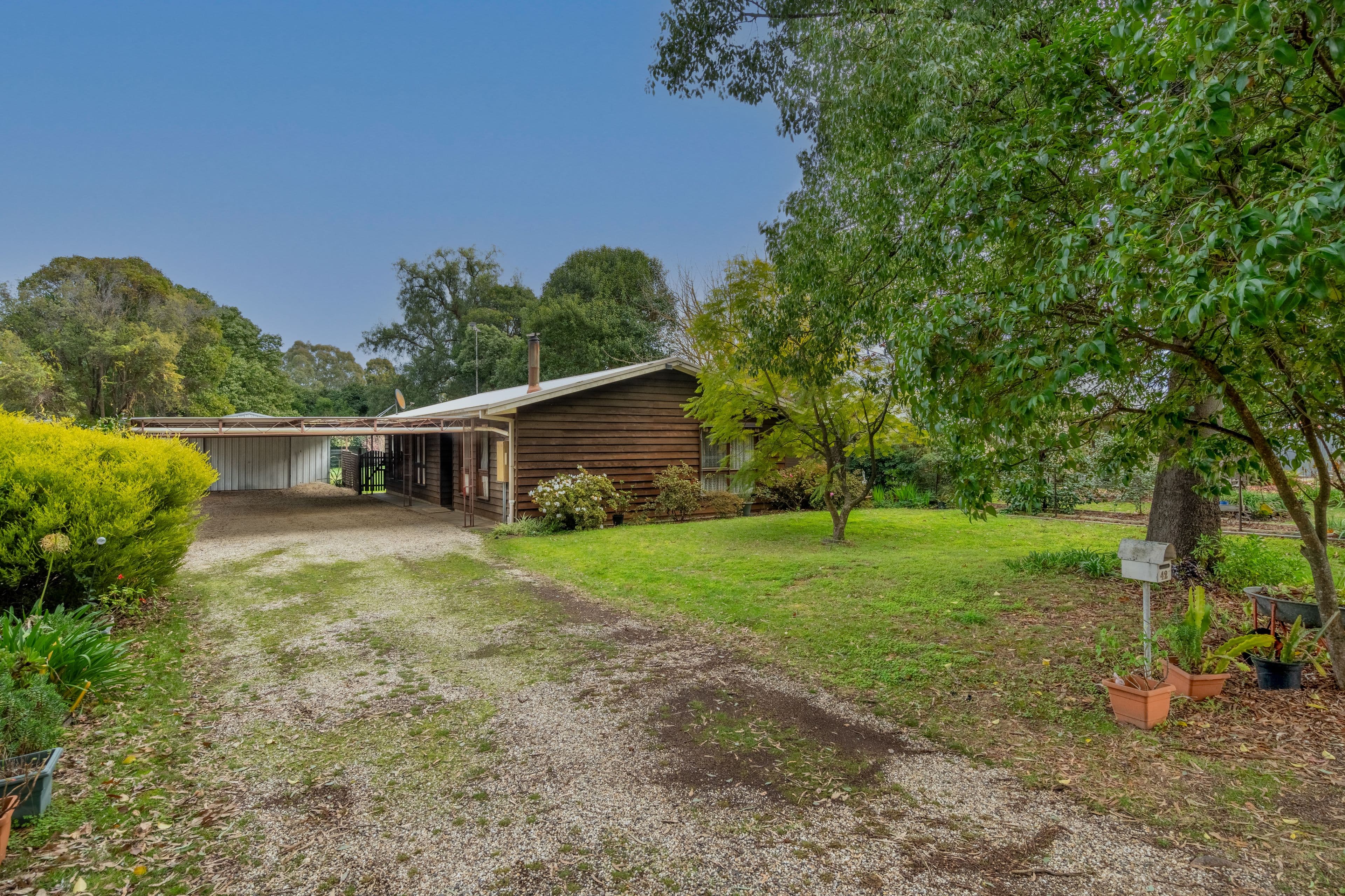 42 Livingstone Street, Avenel VIC 3664, Avenel - Image 1