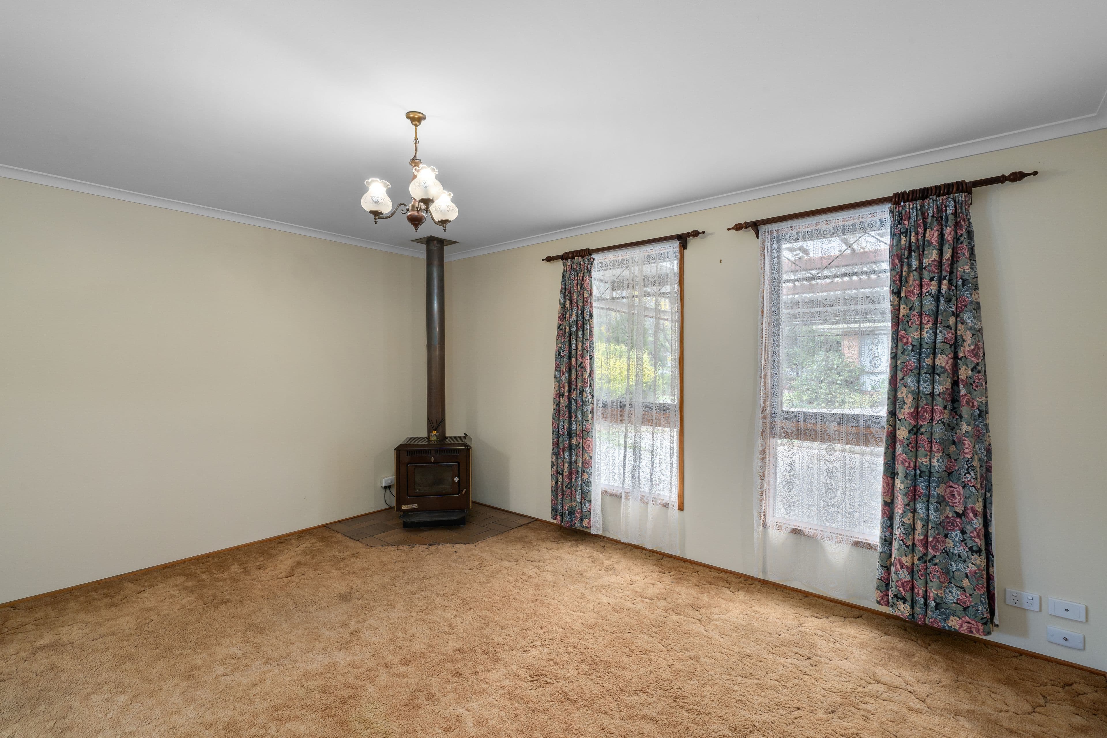 42 Livingstone Street, Avenel VIC 3664, Avenel - Thumbnail 5