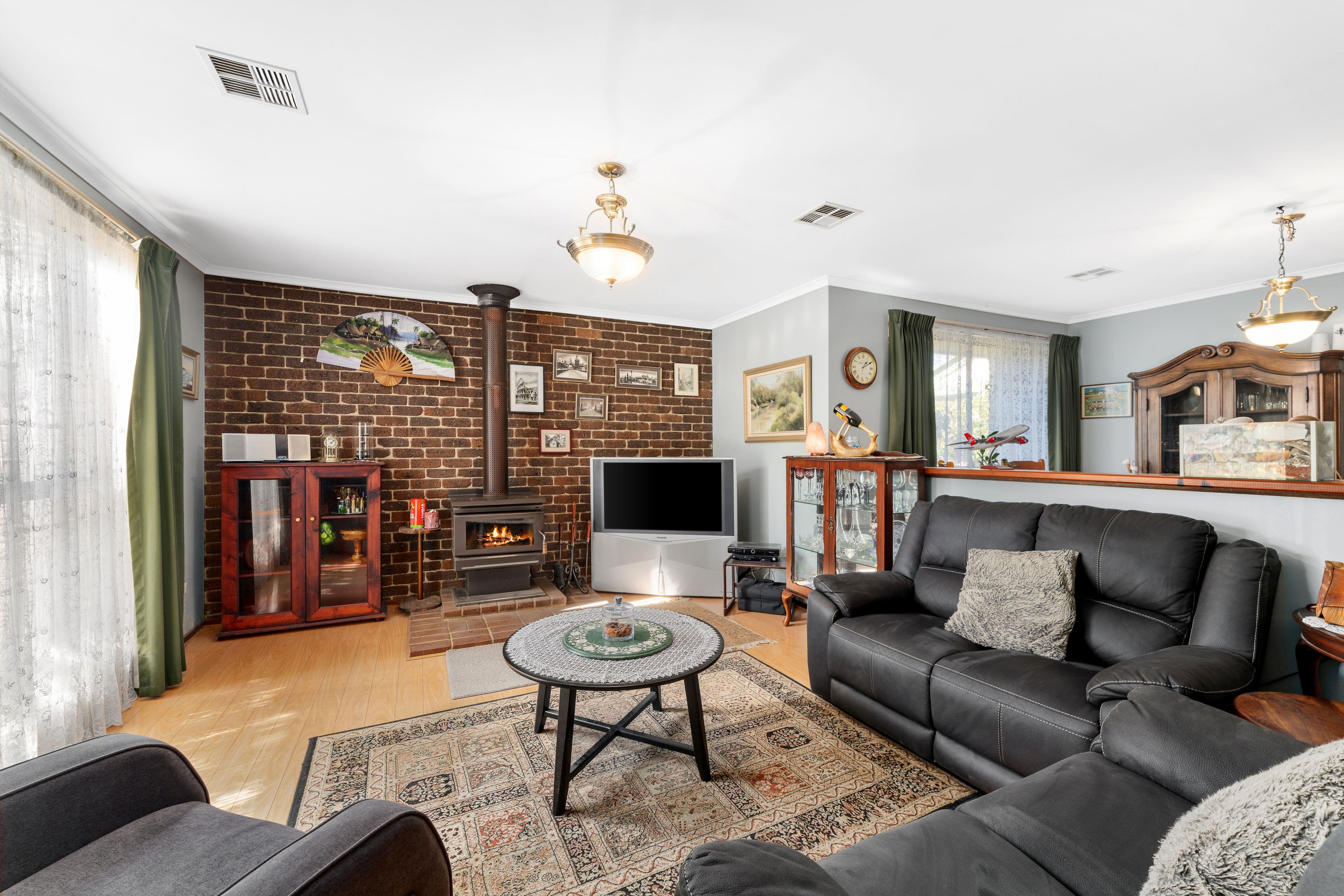 2 Auld Court, Sunbury VIC 3429, Sunbury - Thumbnail 3