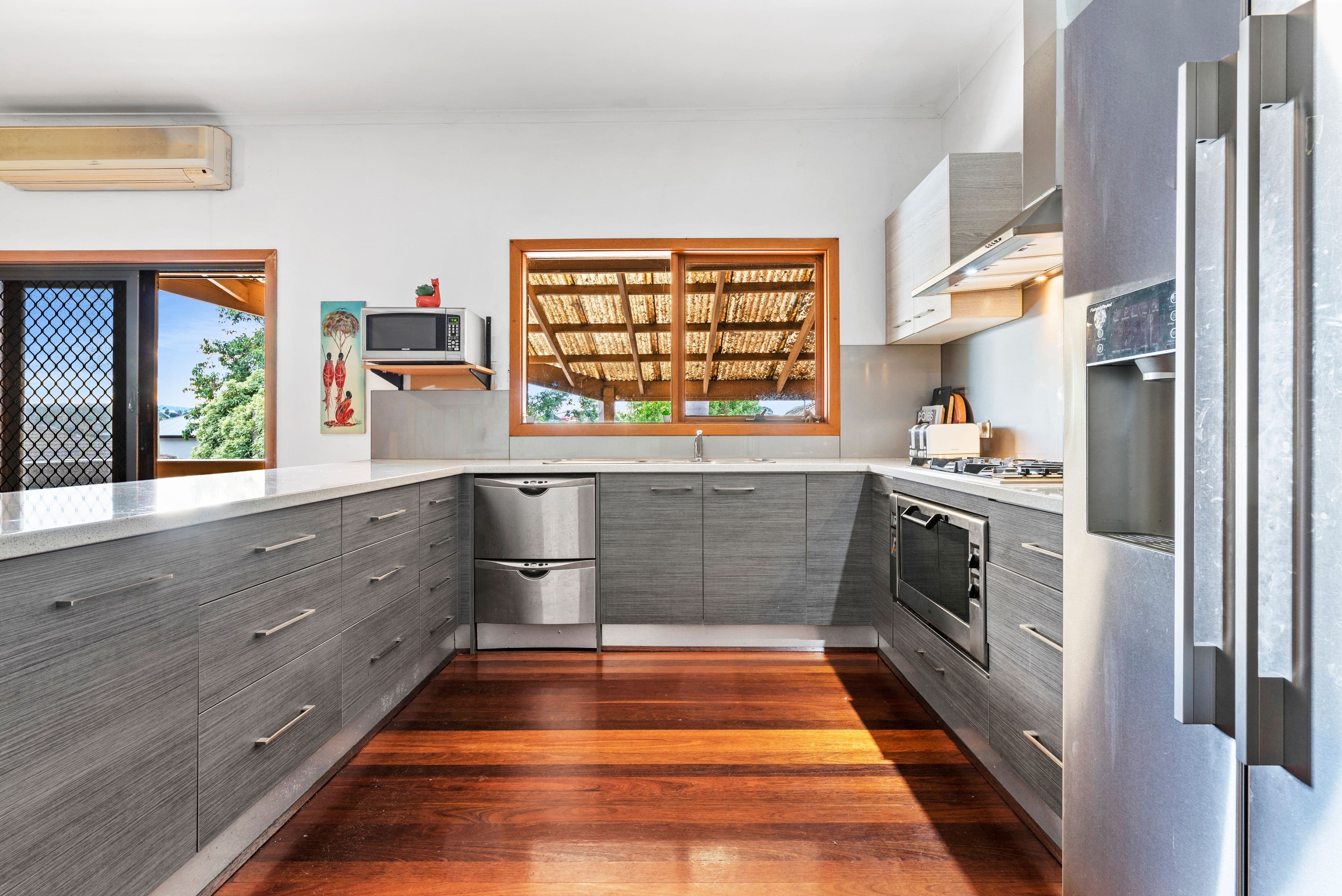 11 Denton Drive, Endeavour Hills VIC 3802, Endeavour Hills - Thumbnail 2