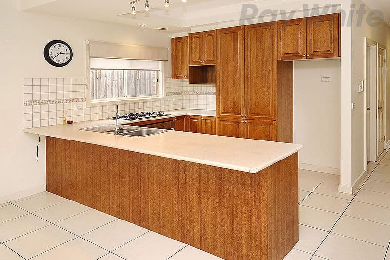 149 The Lakes Boulevard, South Morang VIC 3752, South Morang - Thumbnail 2