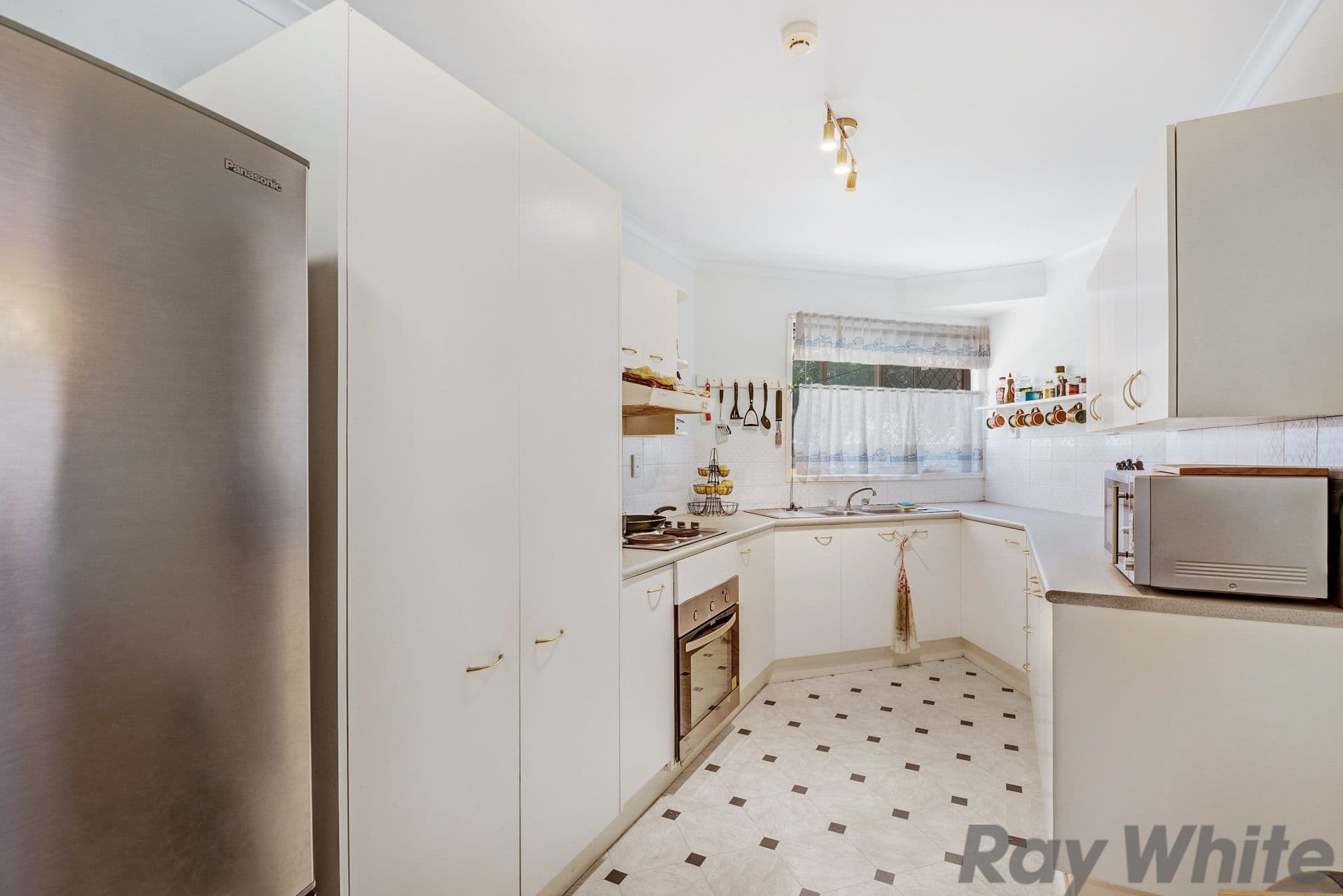 51 Kate Avenue, Deception Bay QLD 4508, Deception Bay - Thumbnail 4