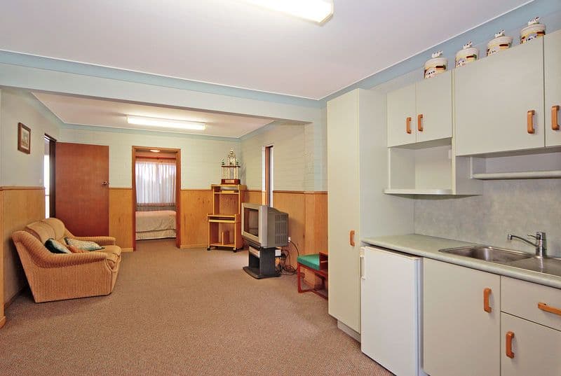 16 Little Lake Crescent, WARILLA NSW 2528, Warilla - Thumbnail 7