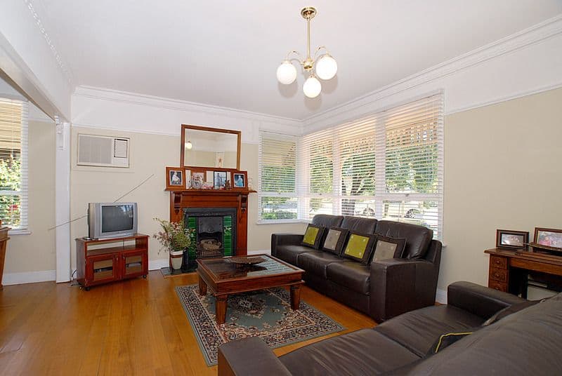 20 Cinerea Avenue, FERNTREE GULLY VIC 3156, Ferntree Gully - Thumbnail 2