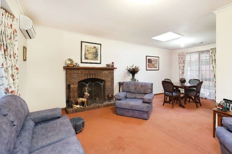 5 Avonwood Close, WANTIRNA SOUTH VIC 3152, Wantirna South - Thumbnail 2