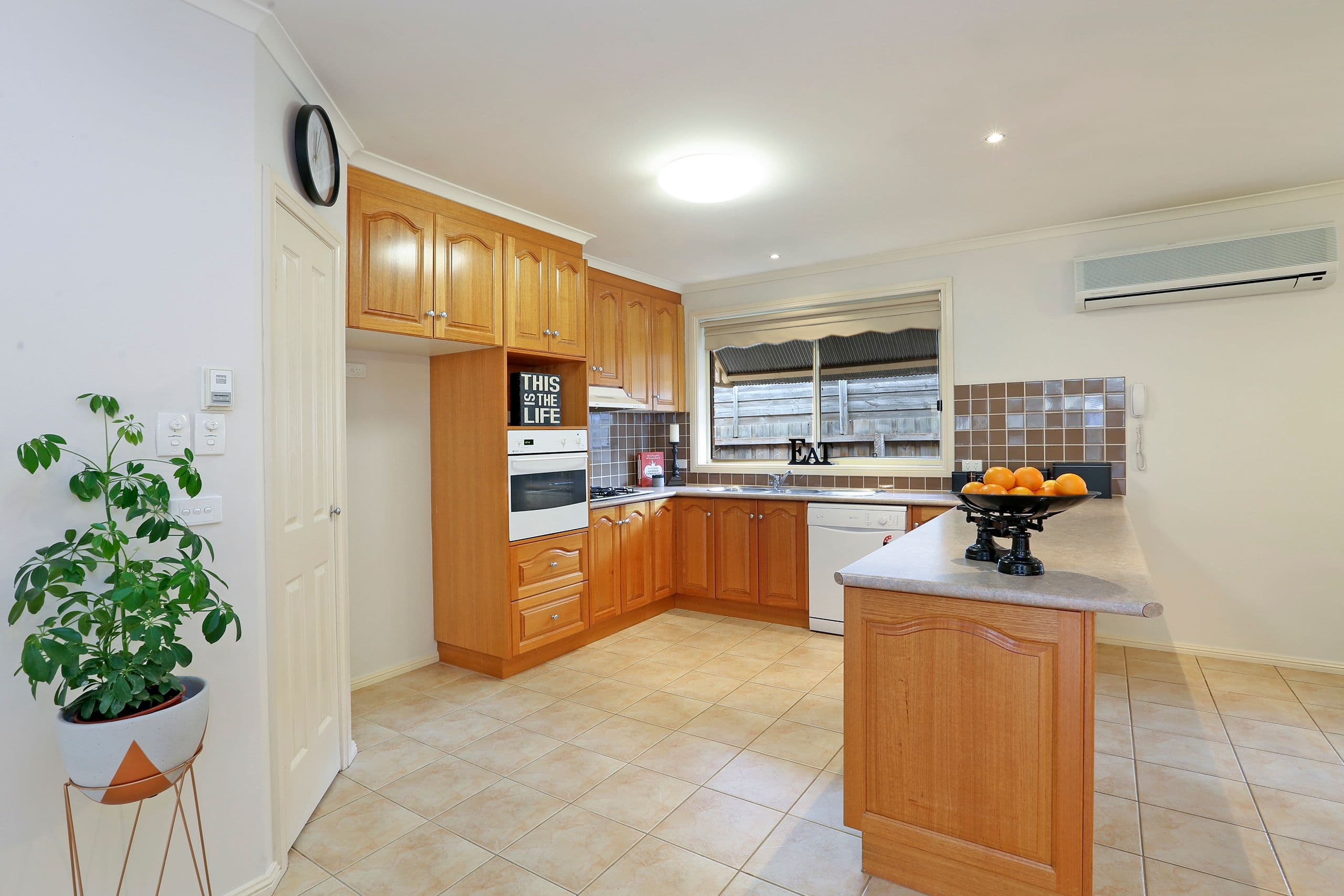 10 Brownlow Court, Lara VIC 3212, Lara - Thumbnail 3
