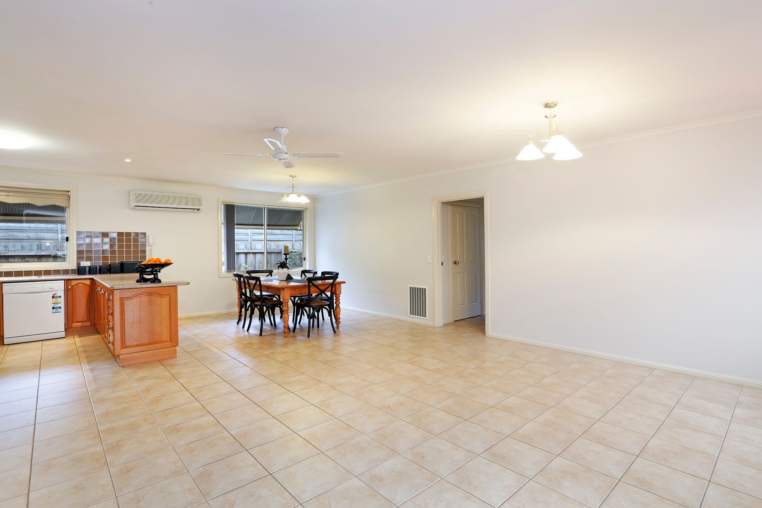 10 Brownlow Court, Lara VIC 3212, Lara - Thumbnail 4