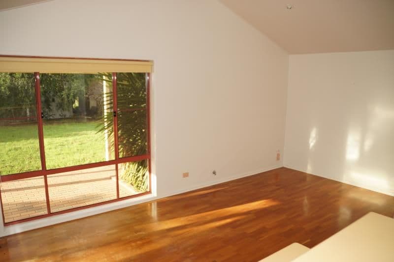 20 Grangewood Drive, DUBBO NSW 2830, Dubbo - Thumbnail 5