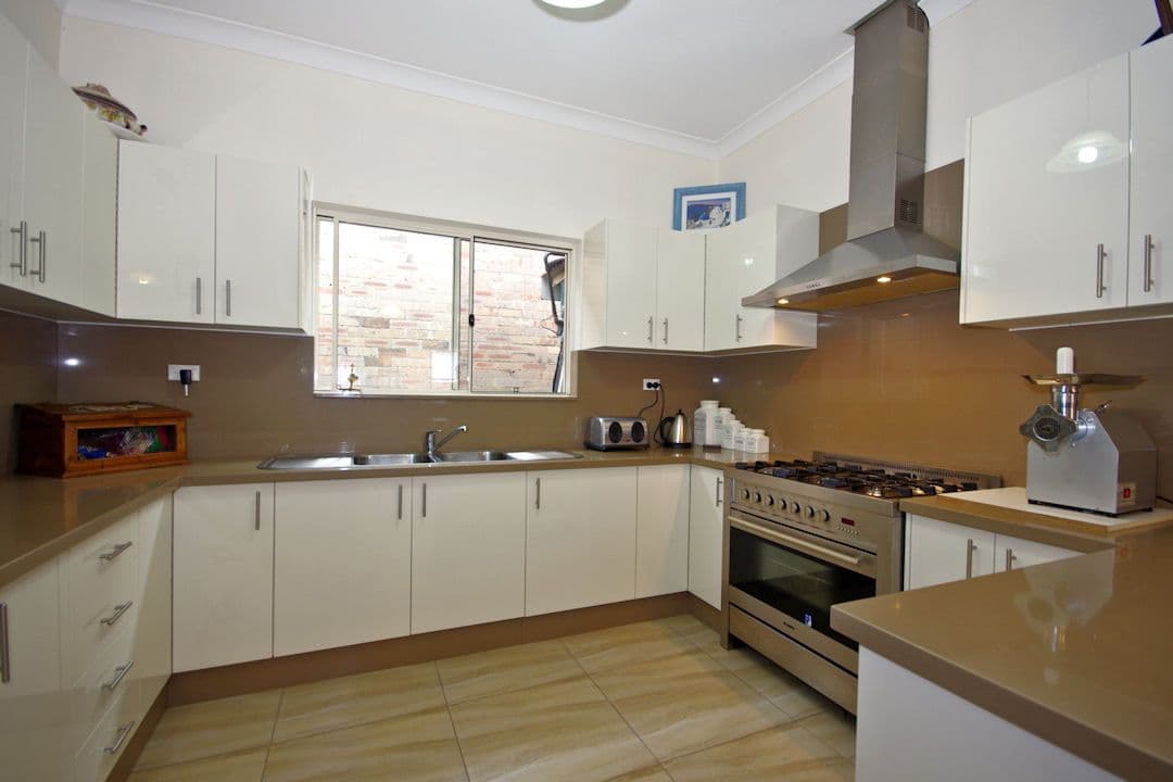 36 ARTHUR Street, PUNCHBOWL NSW 2196, Punchbowl - Thumbnail 2