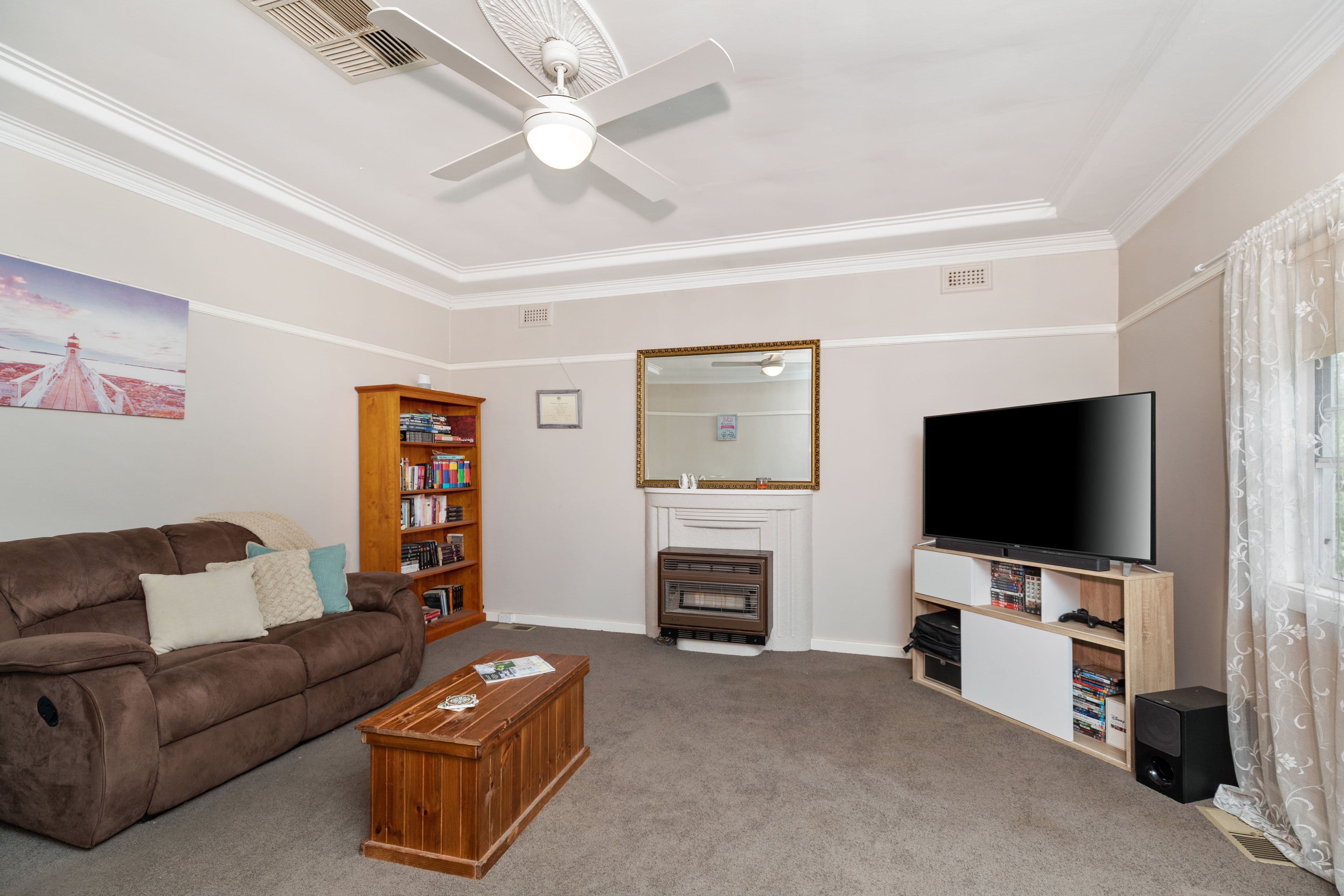 47 Gormly Avenue, Wagga Wagga NSW 2650, Wagga Wagga - Thumbnail 2