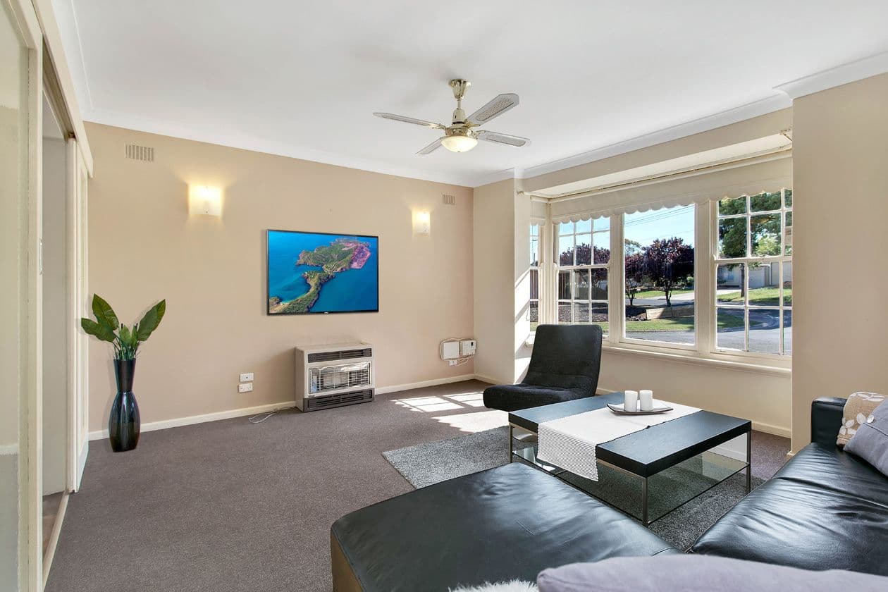 41 Salisbury Avenue, Valley View SA 5093, Valley View - Thumbnail 2