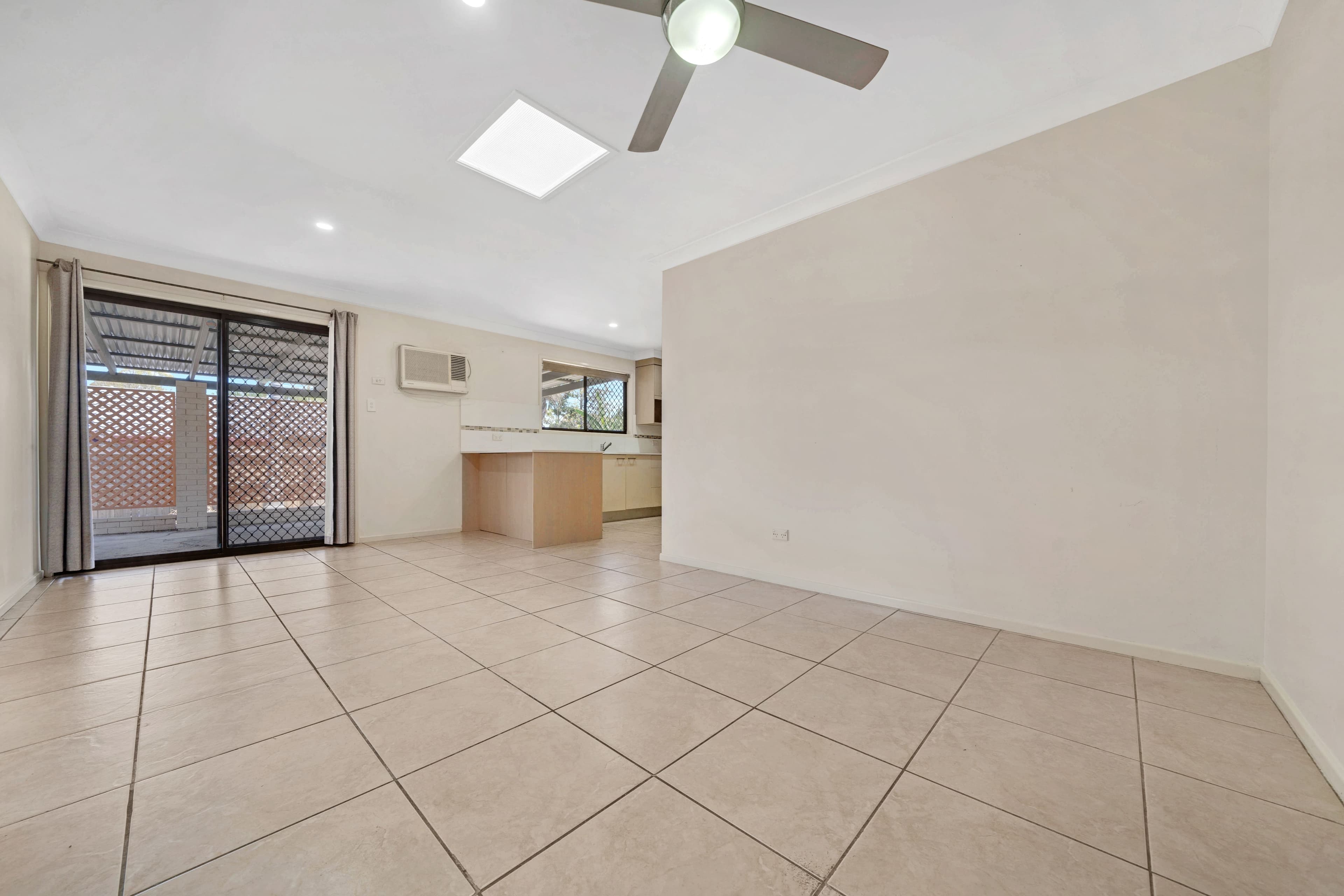 57 Kilby Street, Crestmead QLD 4132, Crestmead - Thumbnail 5