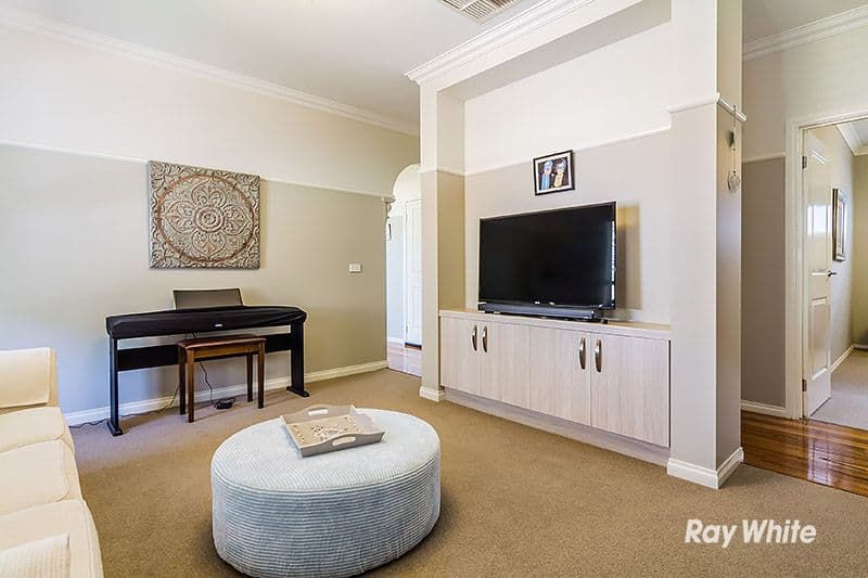 11 Fortuna Crescent, Cranbourne West VIC 3977, Cranbourne West - Thumbnail 3