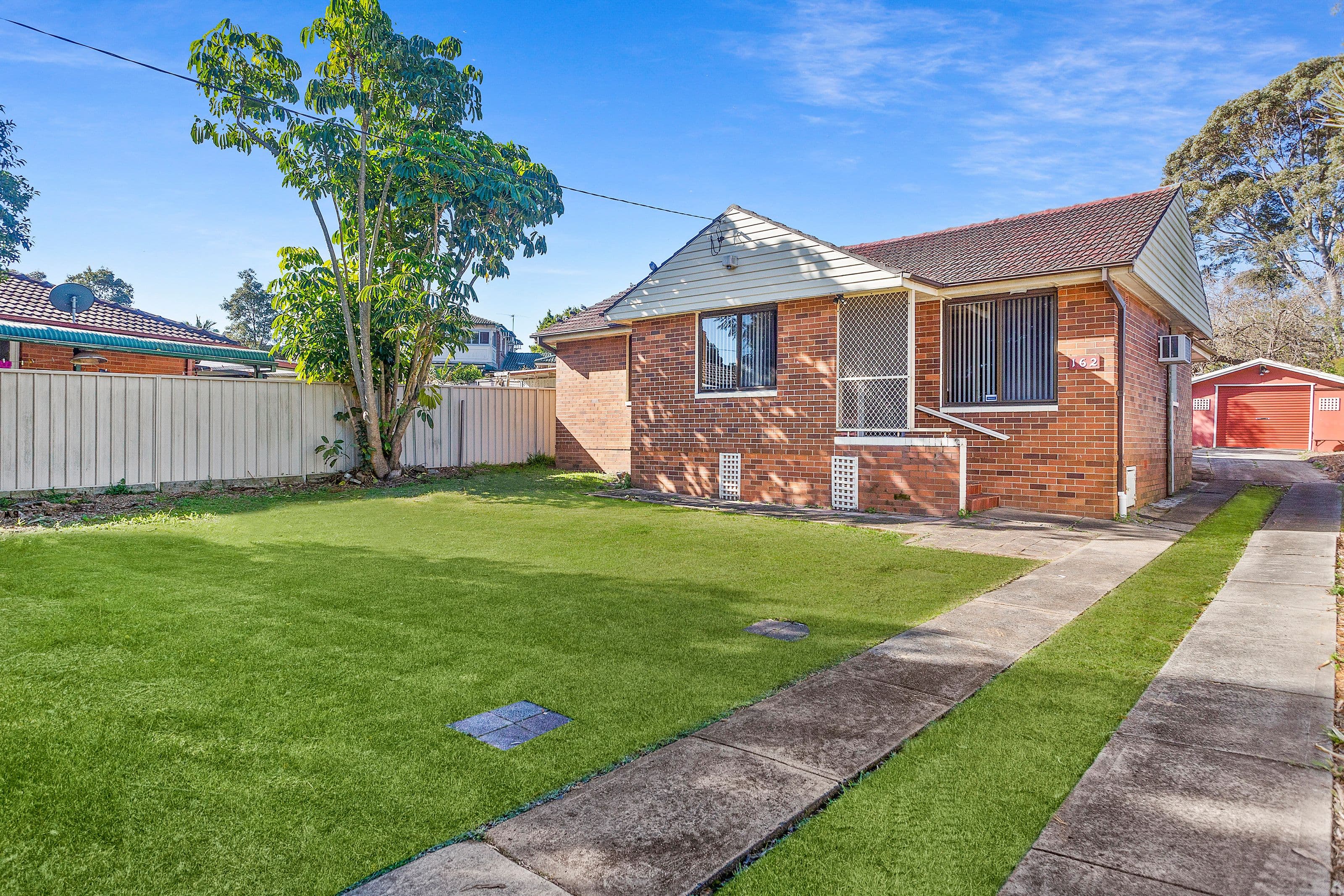 162 Belmore Road North, Riverwood NSW 2210, Riverwood - Thumbnail 2