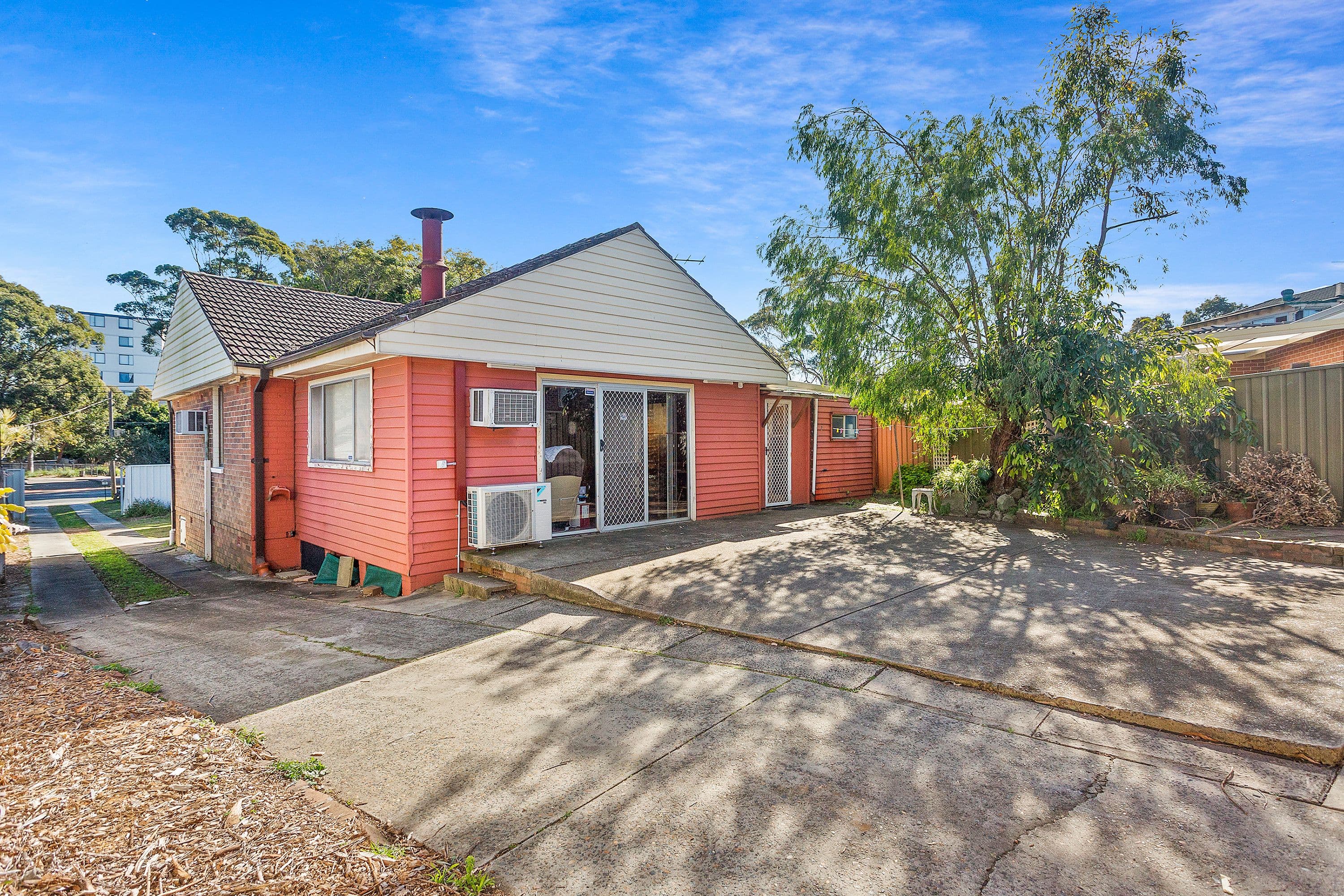 162 Belmore Road North, Riverwood NSW 2210, Riverwood - Thumbnail 3