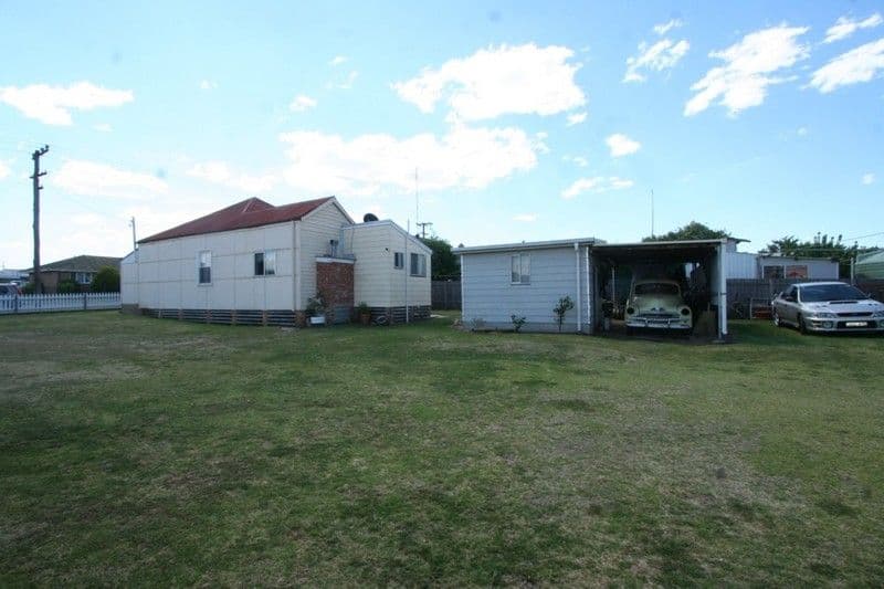 87 Pelham Street, TENTERFIELD NSW 2372, Tenterfield - Thumbnail 5