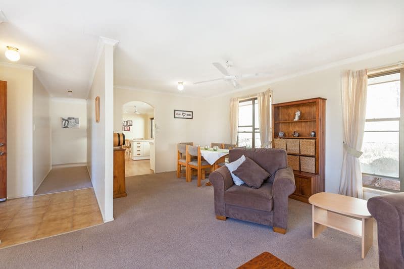 8 Zeeman Street, ROCHEDALE SOUTH QLD 4123, Rochedale South - Thumbnail 5